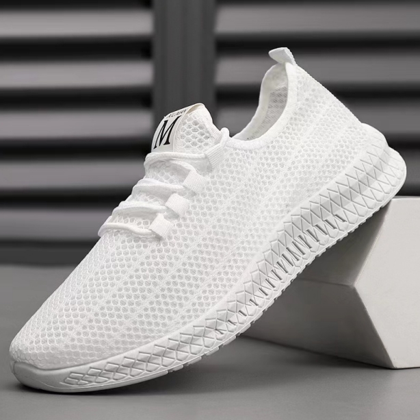 ãREADY STOCKãMen's high top sports shoes, outdoor casual board shoes, thick soled lightweight sports shoes, round toe lace up running shoes.