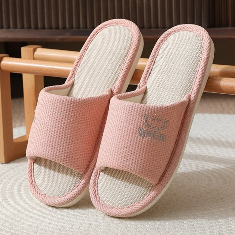 Home slippers New Four Seasons Linen Slippers Home Fashion Men and Women Cotton Linen Indoor Couples Korean Soft Sole Slippers Comfortable and High-grade Sweat-absorbing Material